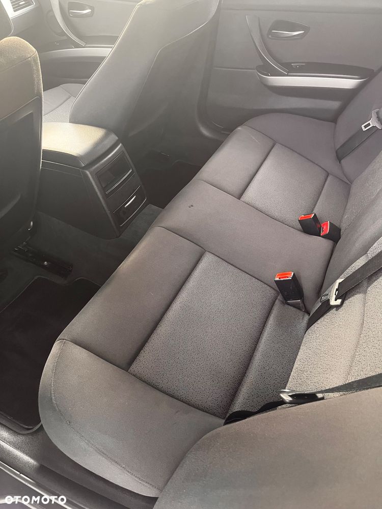 BMW Seria 3 318i - 12
