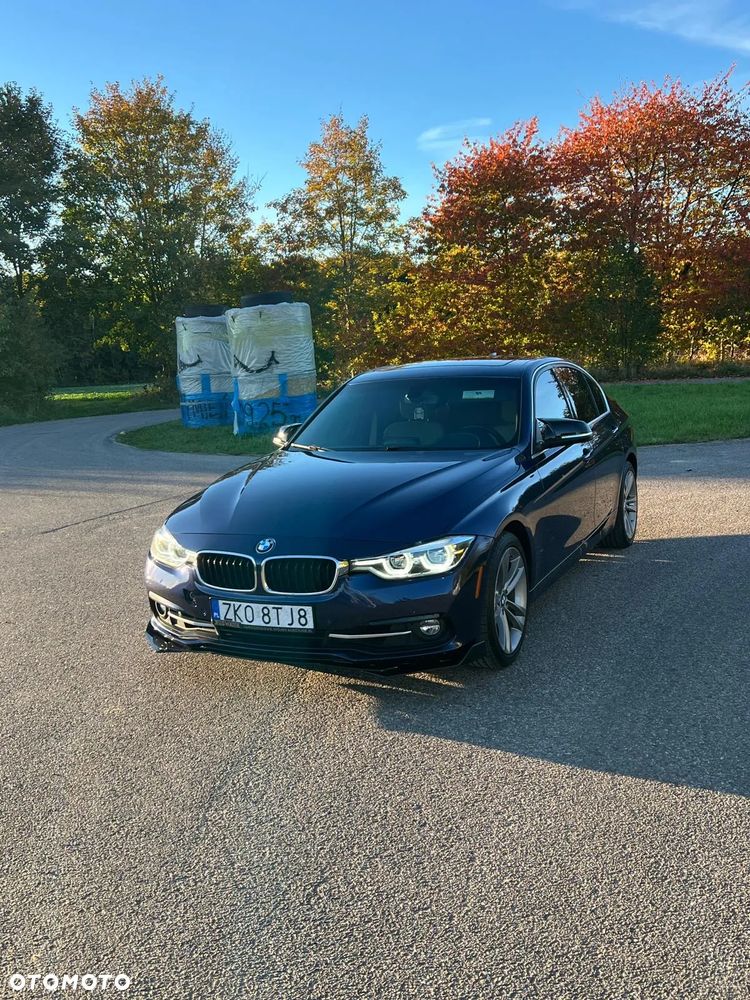 BMW Seria 3 330i - 23