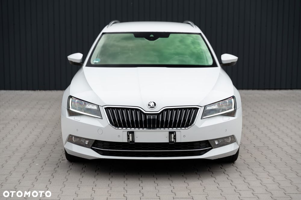 Skoda Superb 2.0 TDI L&K DSG - 6