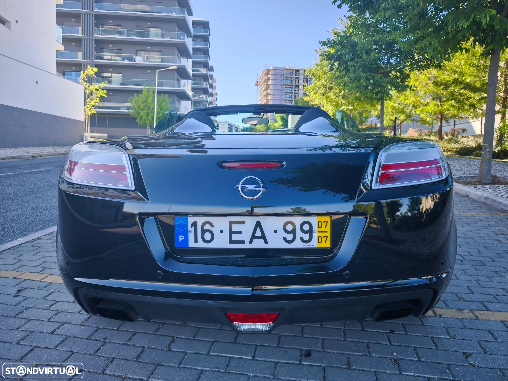 Opel GT 2.0 T - 13