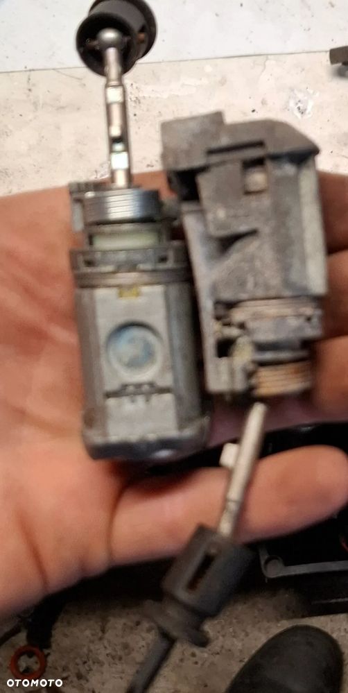 WKLADKA DRZWI ZAMKA LEWA PRAWA AUDI A4 B8 A5 Q5 SLASK WYSYLKA VAT - 3