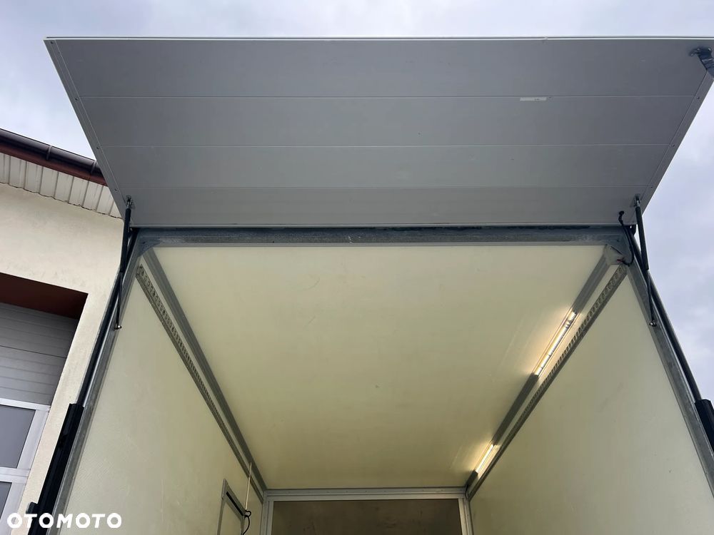 Renault Master Izoterma Winda - 13