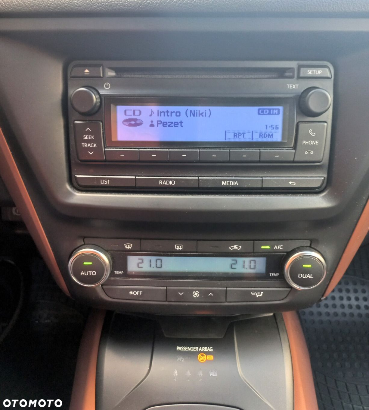 Toyota Avensis - 13
