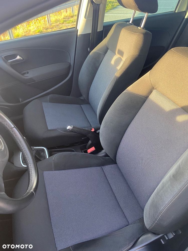 Volkswagen Polo 1.2 12V Comfortline - 11
