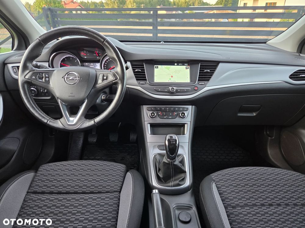 Opel Astra - 10