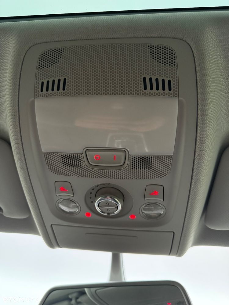 Audi A4 Avant 2.0 TDI DPF quattro S tronic Ambition - 37