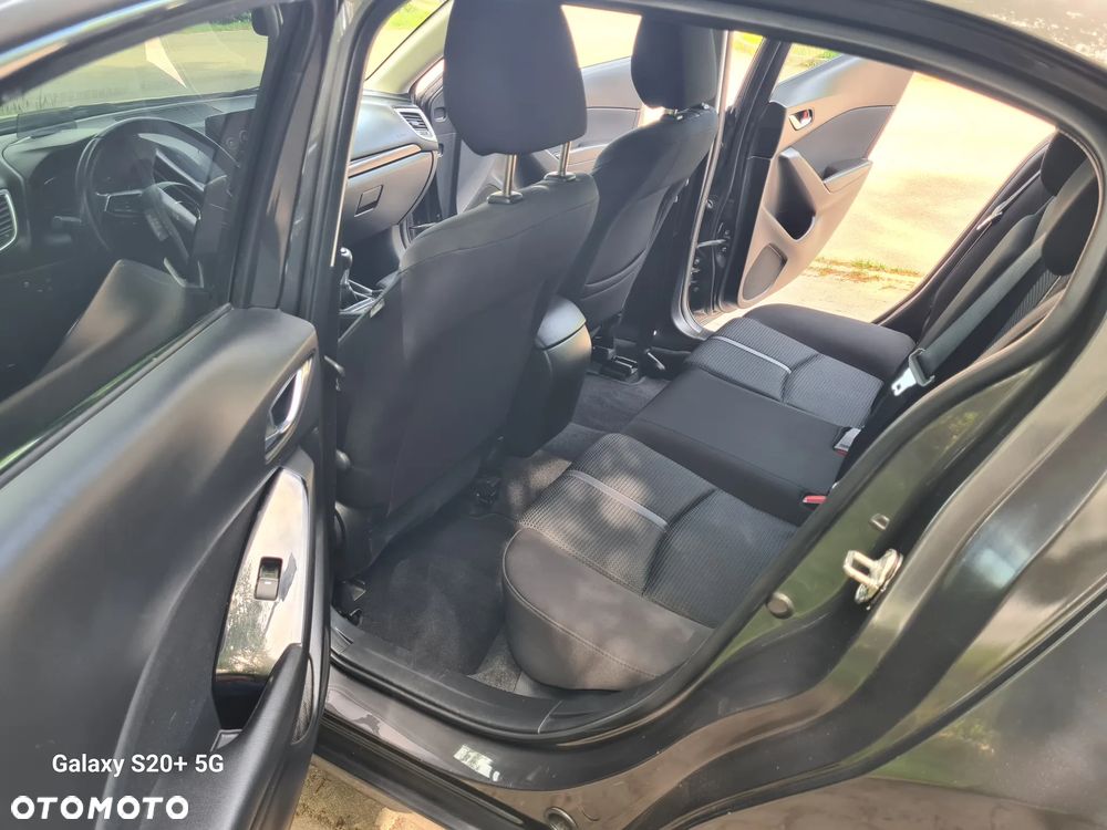 Mazda 3 - 7