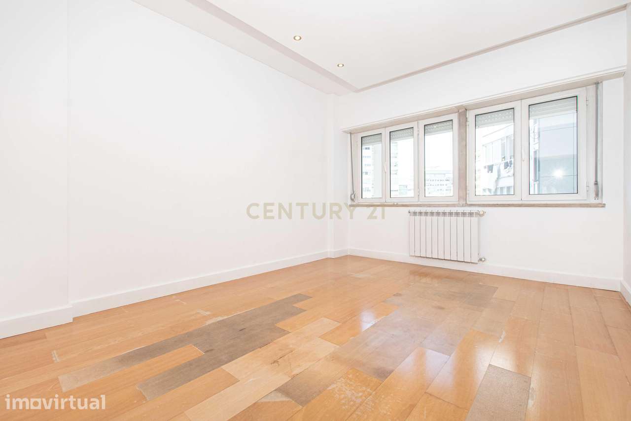 Duplex em Estados Unidos Da America, Lisboa com Vista para a Cidade - Grande imagem: 4/29