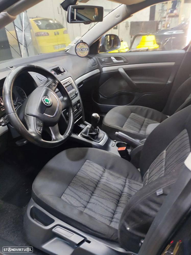 Skoda Octavia Break 1.6 TDi Elegance - 9