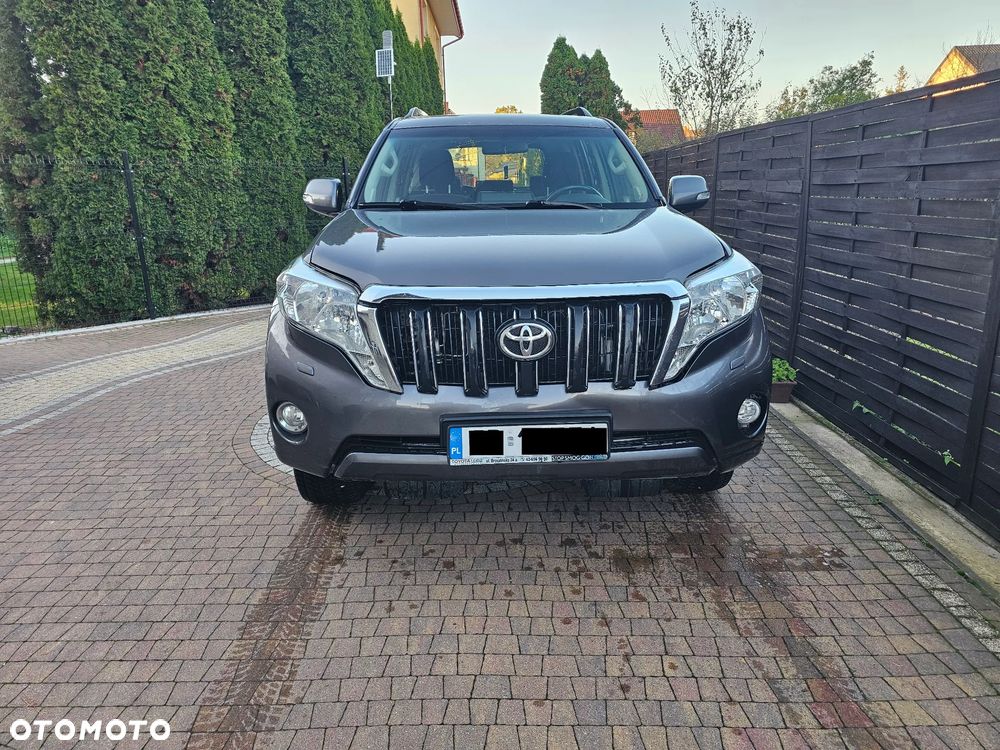 Toyota Land Cruiser - 5