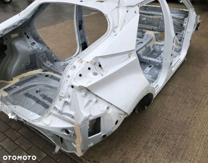 Ćwiartki, karoseria, tył Toyota C HR 2 - 1