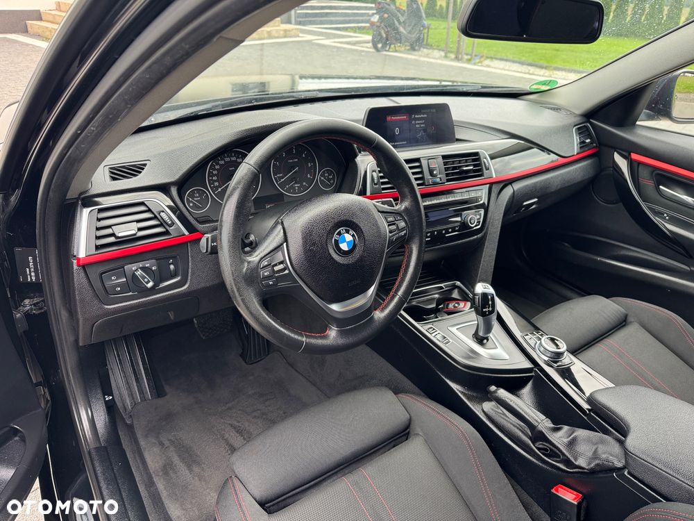 BMW Seria 3 318d Sport Line - 16