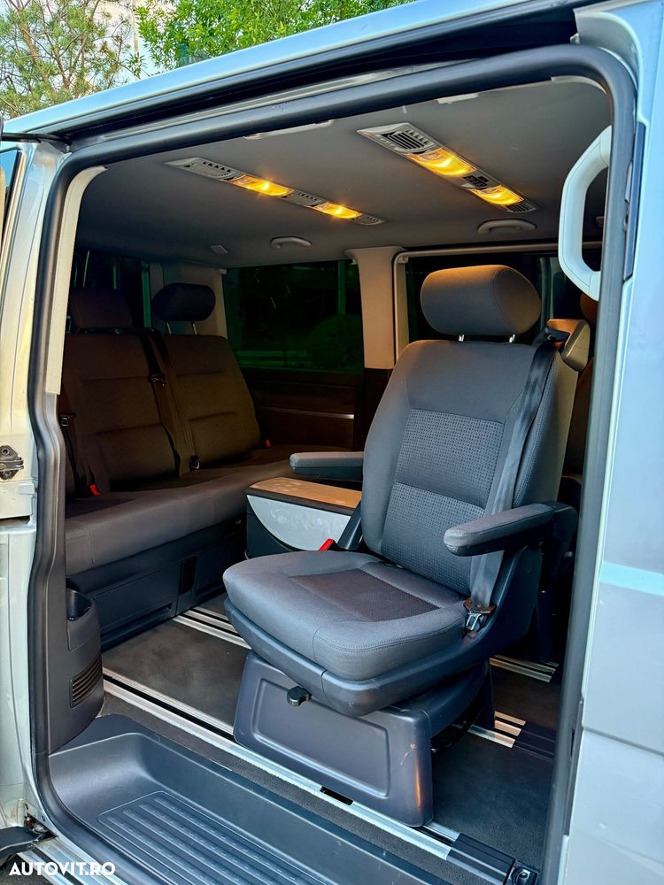 Volkswagen Multivan - 10