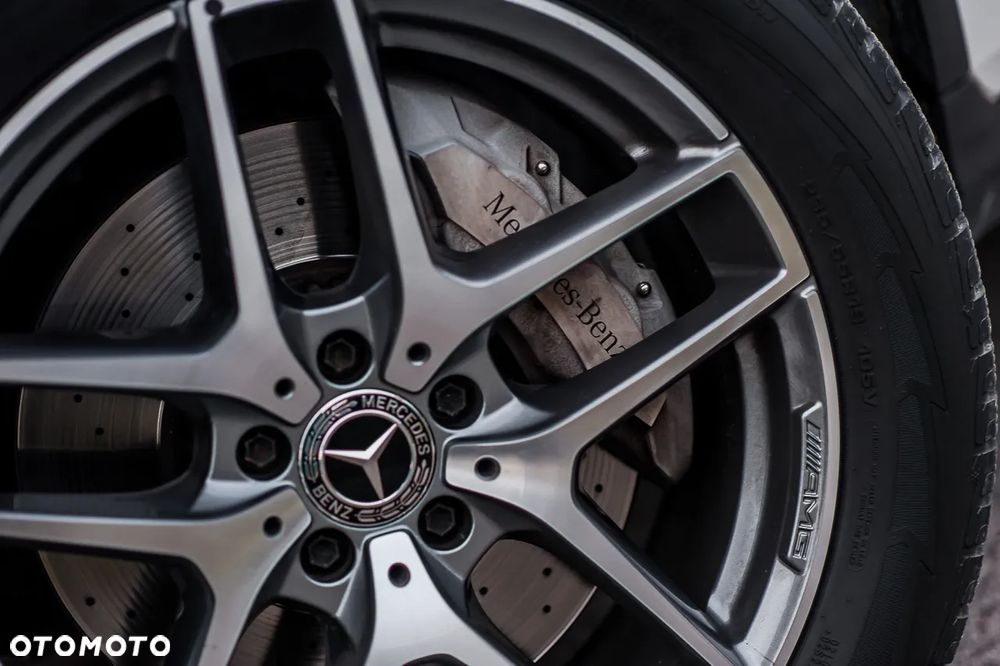 Mercedes-Benz GLC - 13
