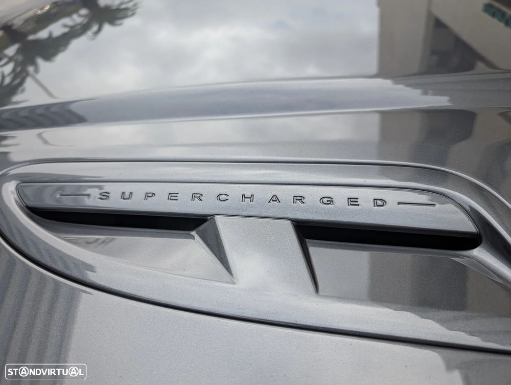 Jaguar XK 4.2 V8 Convertible - 14