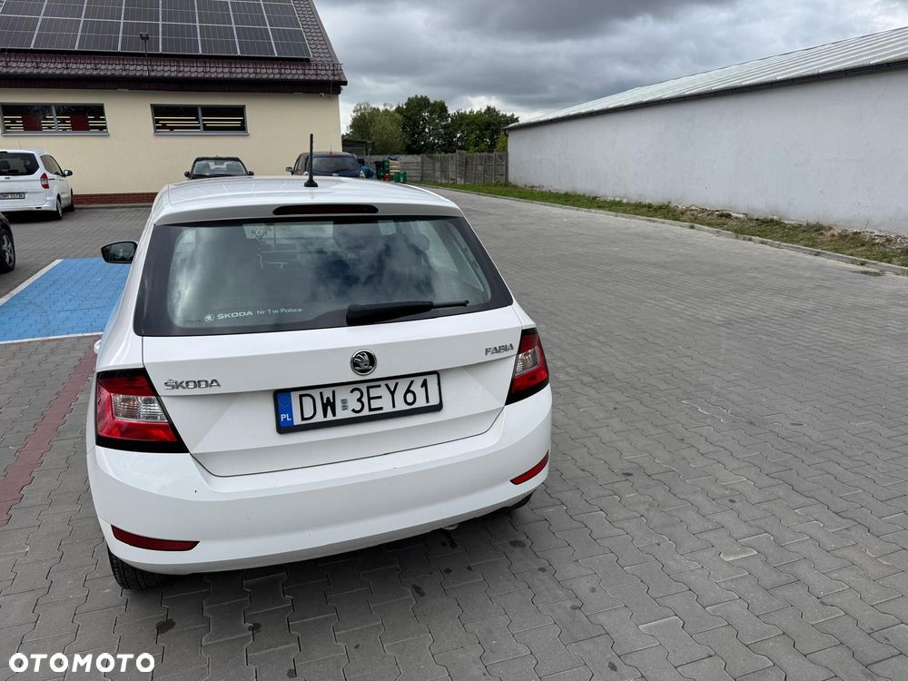 Skoda Fabia - 11