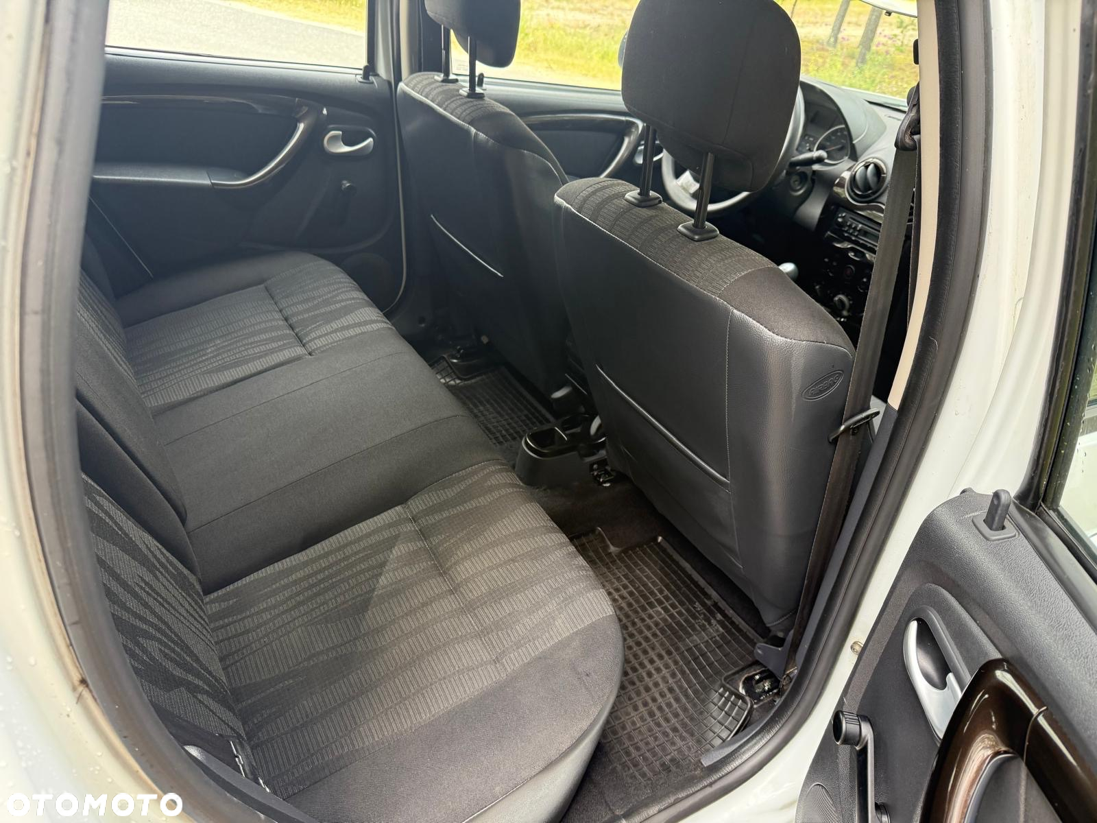 Dacia Duster 1.6 16V 4x4 - 18