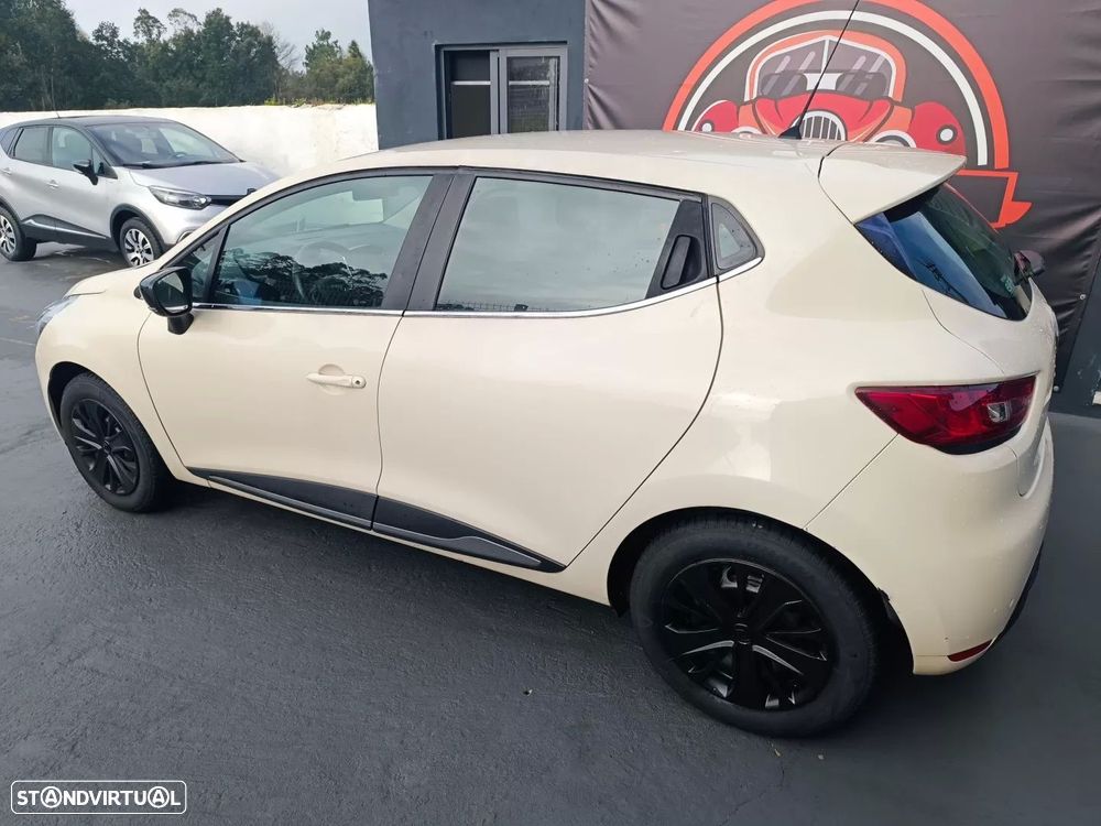 Renault Clio 0.9 TCe Limited Bi-Fuel - 5