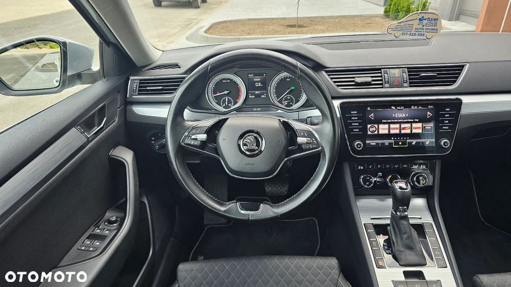 Skoda Superb 2.0 TSI Ambition DSG - 11
