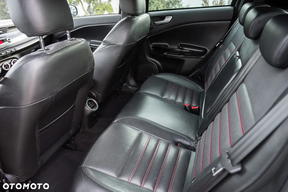 Alfa Romeo Giulietta 1.4 TB 16V Multiair TCT Sprint - 19