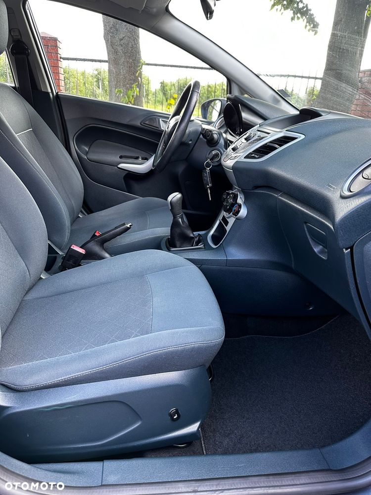 Ford Fiesta 1.25 Ambiente - 17