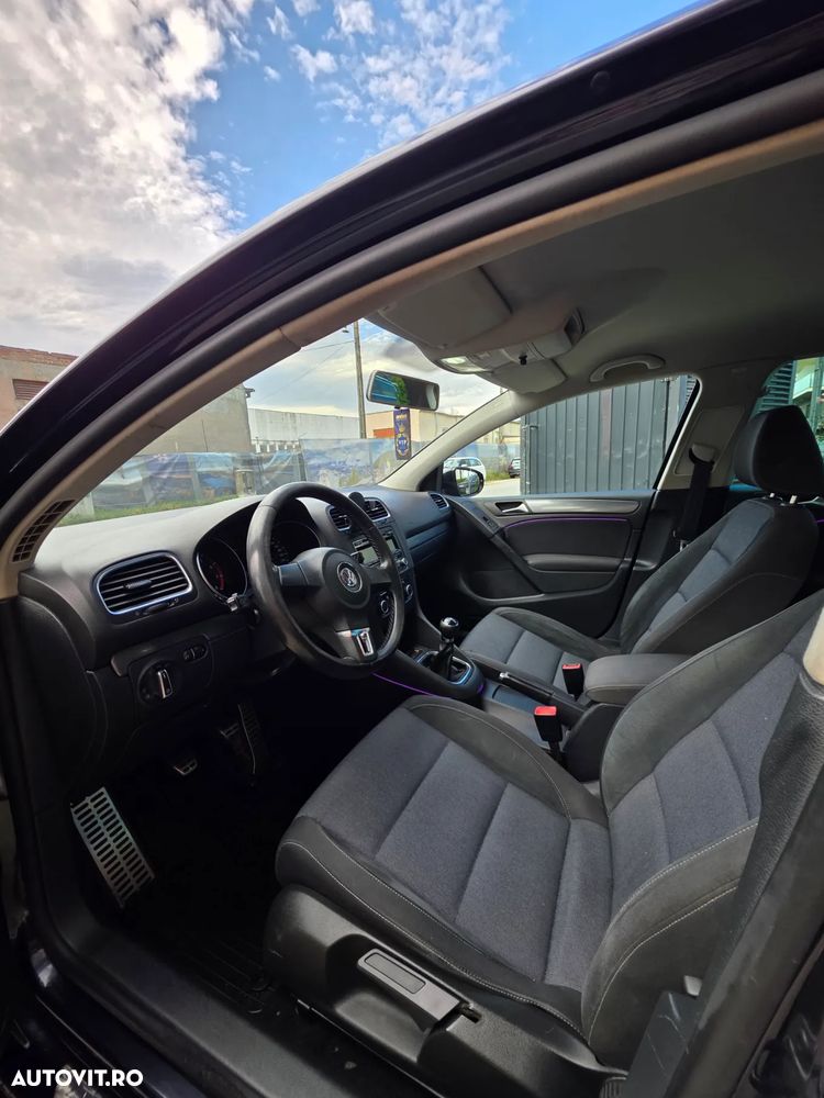 Volkswagen Golf - 9