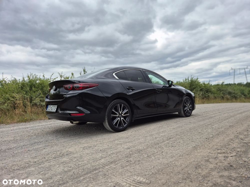 Mazda 3 2.0 mHEV Hikari - 19