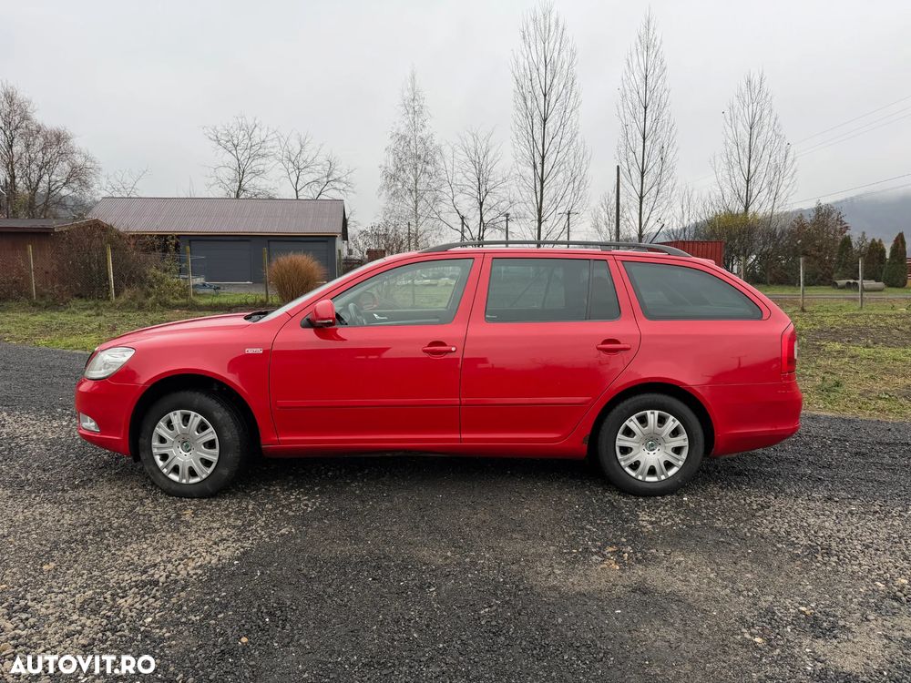 Skoda Octavia Combi 2.0 TDI DPF 4x4 Elegance - 2