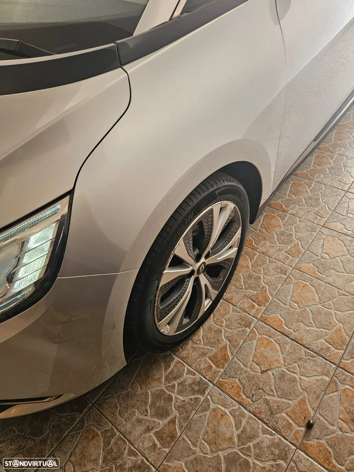 Renault Grand Scénic ENERGY dCi 110 INTENS - 12