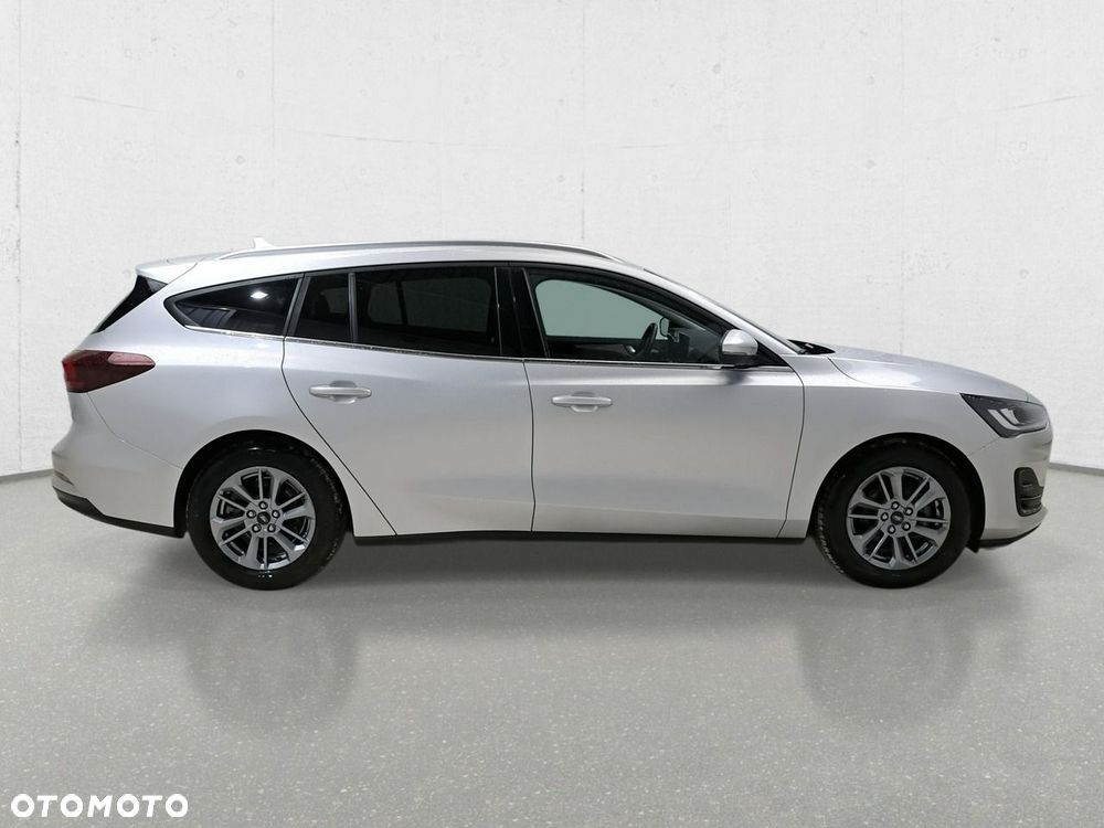 Ford Focus - 8