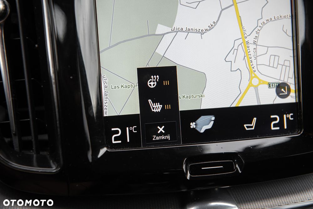 Volvo XC 60 D4 SCR AWD R-Design - 25