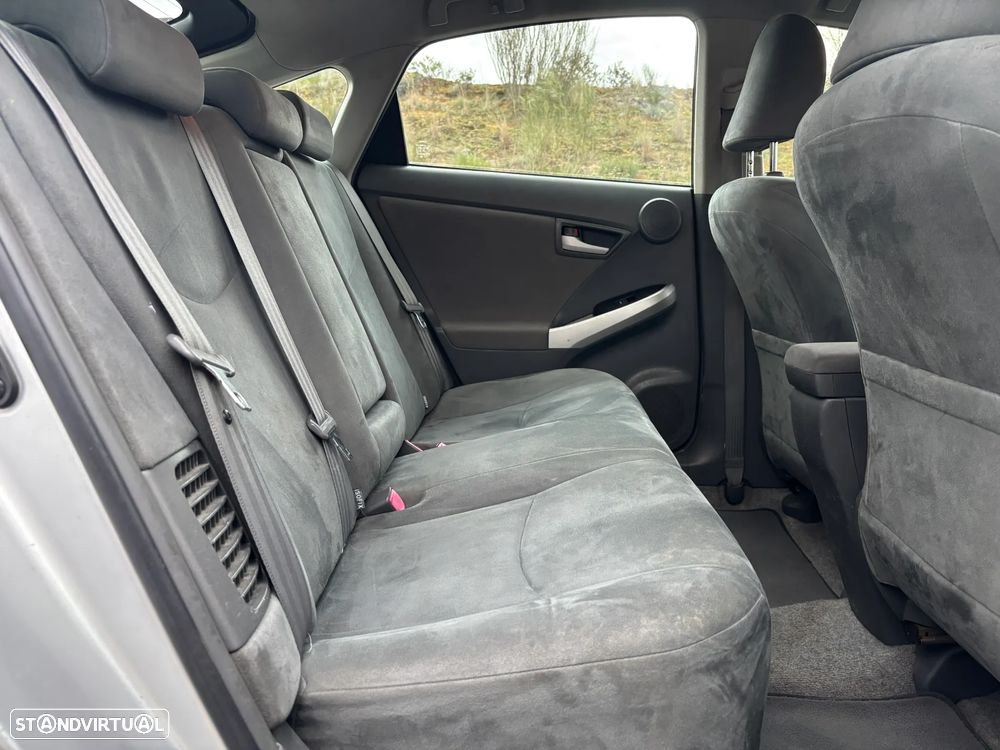 Toyota Prius 1.8 Premium - 29