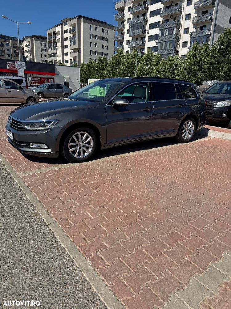 Volkswagen Passat 1.6 TDI SCR DSG Comfortline - 4