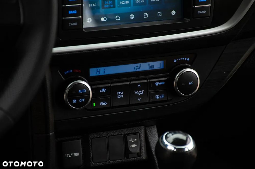 Toyota Auris 1.33 VVT-i Life - 31