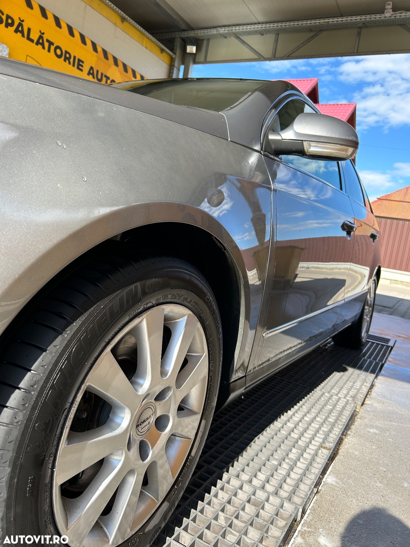 Volkswagen Passat Variant 2.0 TDI Sportline - 3