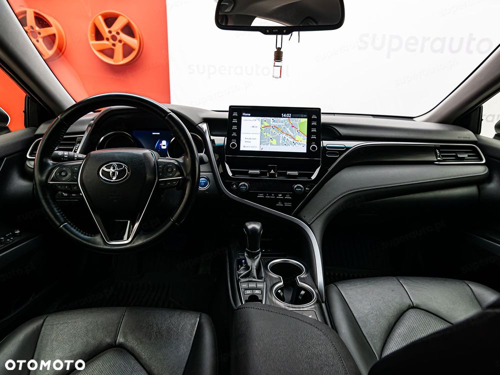 Toyota Camry 2.5 Hybrid Executive CVT - 12