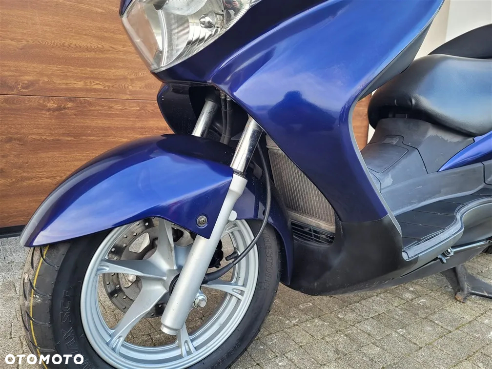 Suzuki Burgman - 20