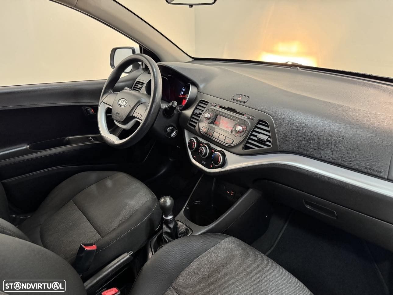 Kia Picanto - 8