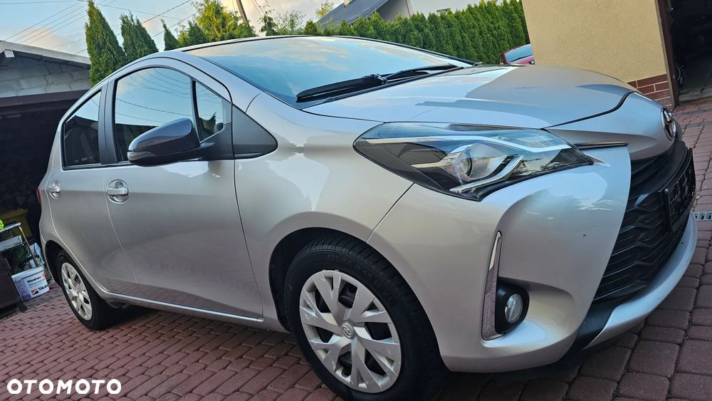 Toyota Yaris 1.0 Premium - 19
