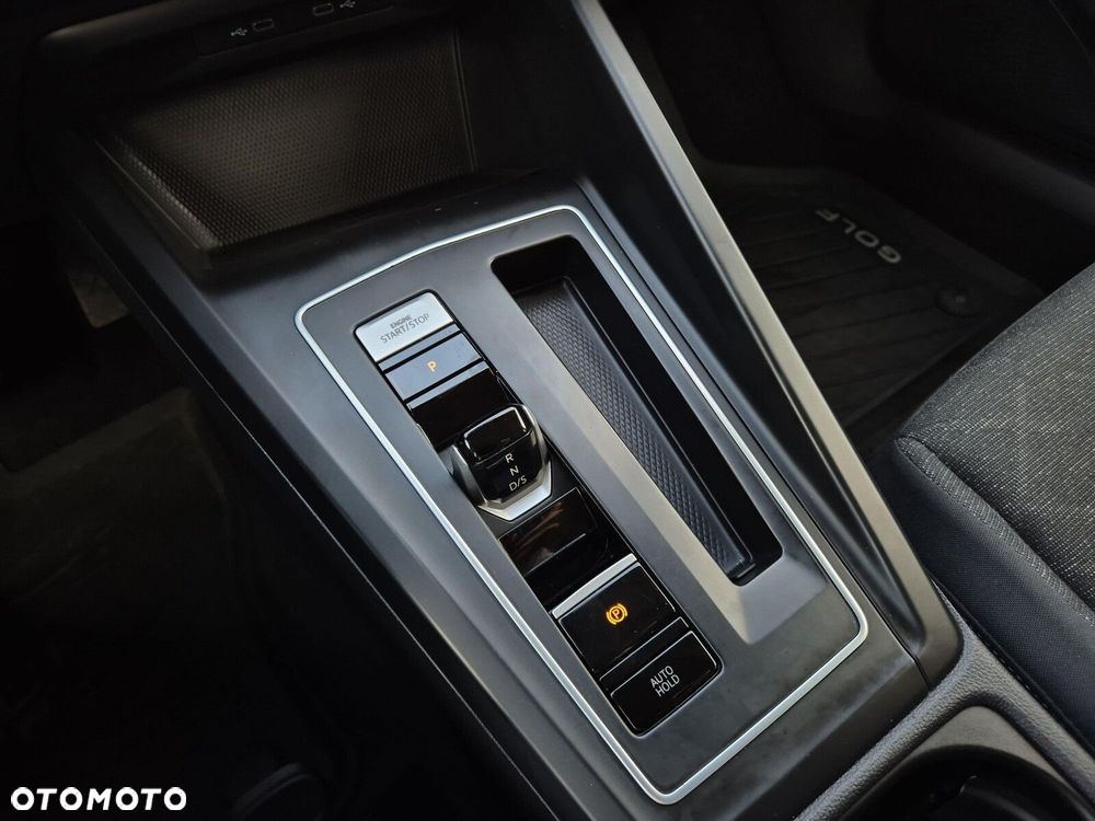 Volkswagen Golf - 12