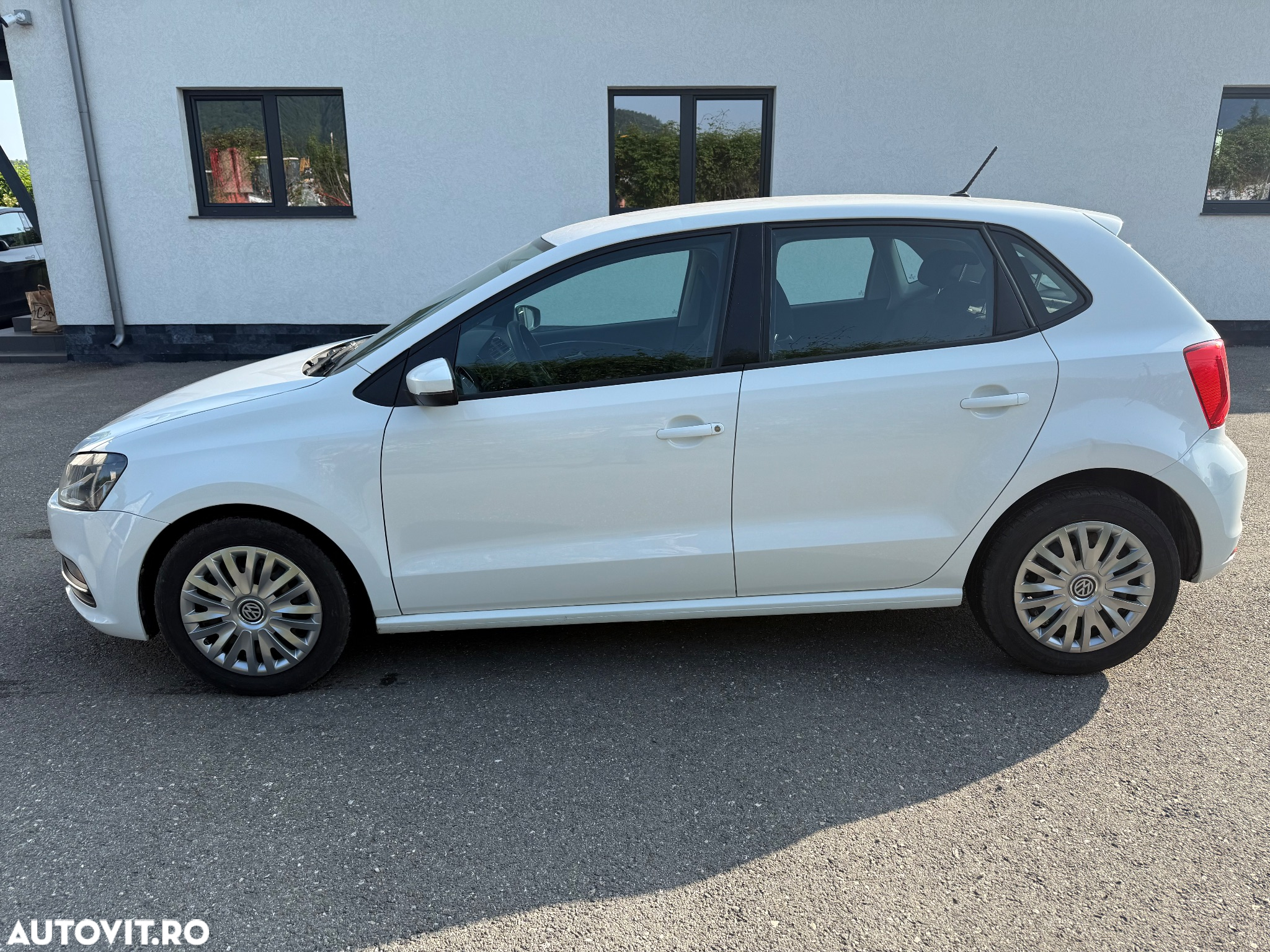 Volkswagen Polo 1.4 TDI CR Comfortline - 8