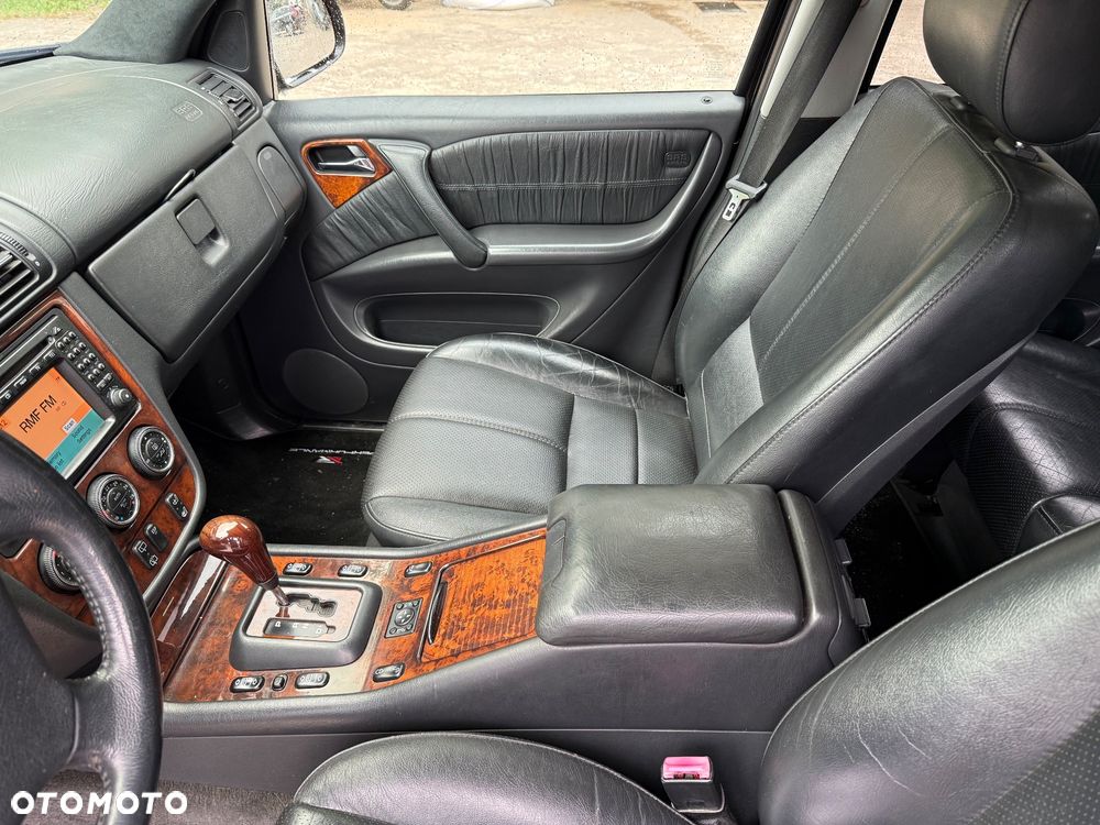 Mercedes-Benz ML - 19