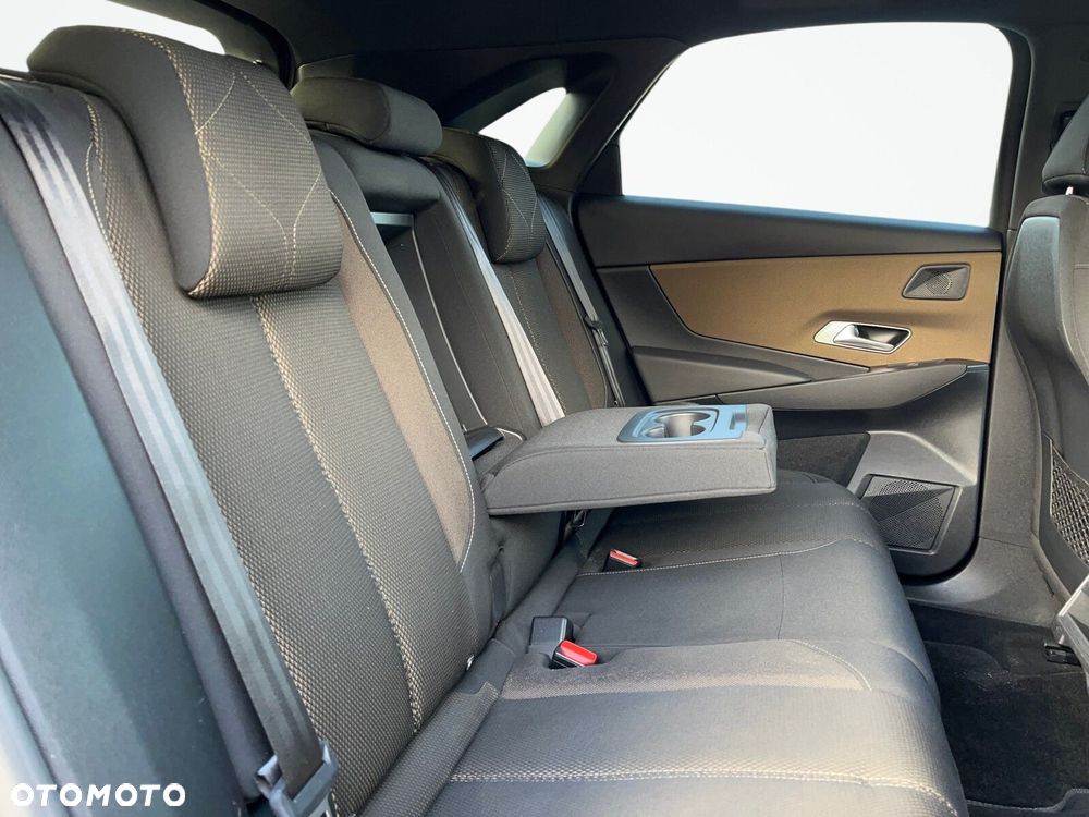 DS Automobiles DS 7 Crossback 1.6 PureTech So Chic - 18