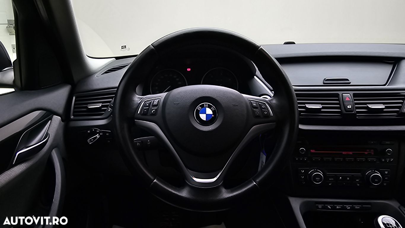 BMW X1 xDrive18d - 15