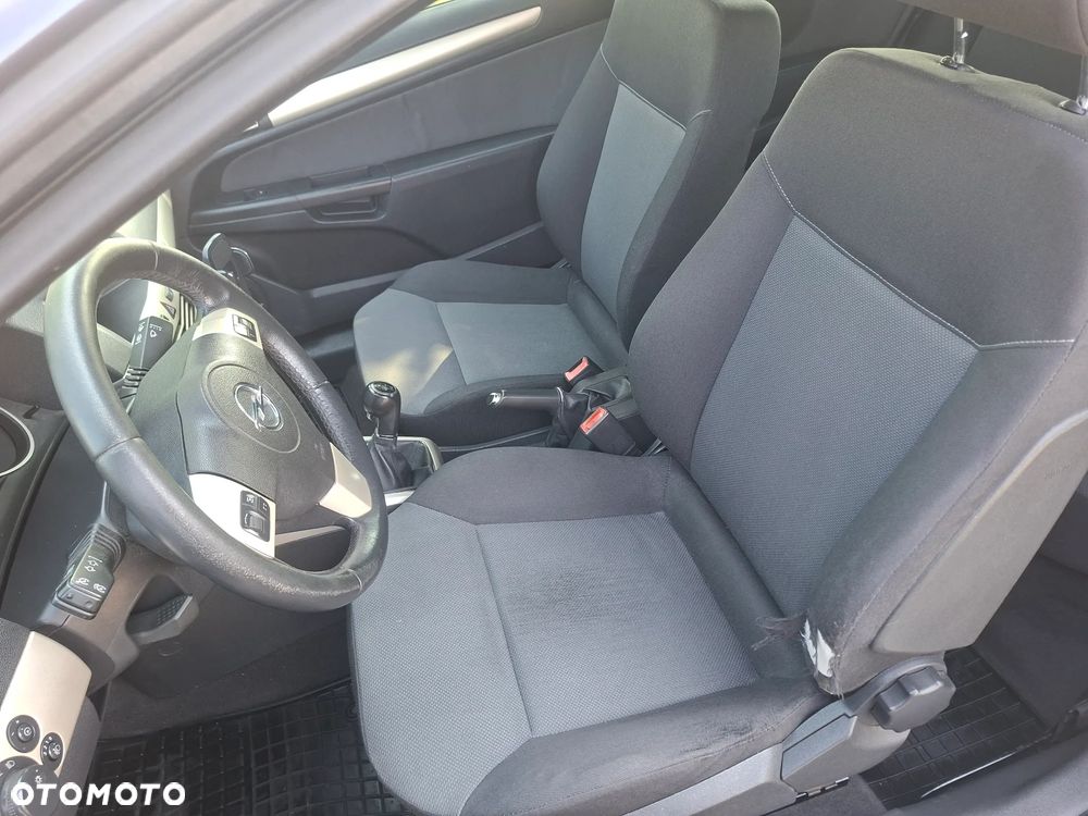 Opel Astra 1.6 - 11