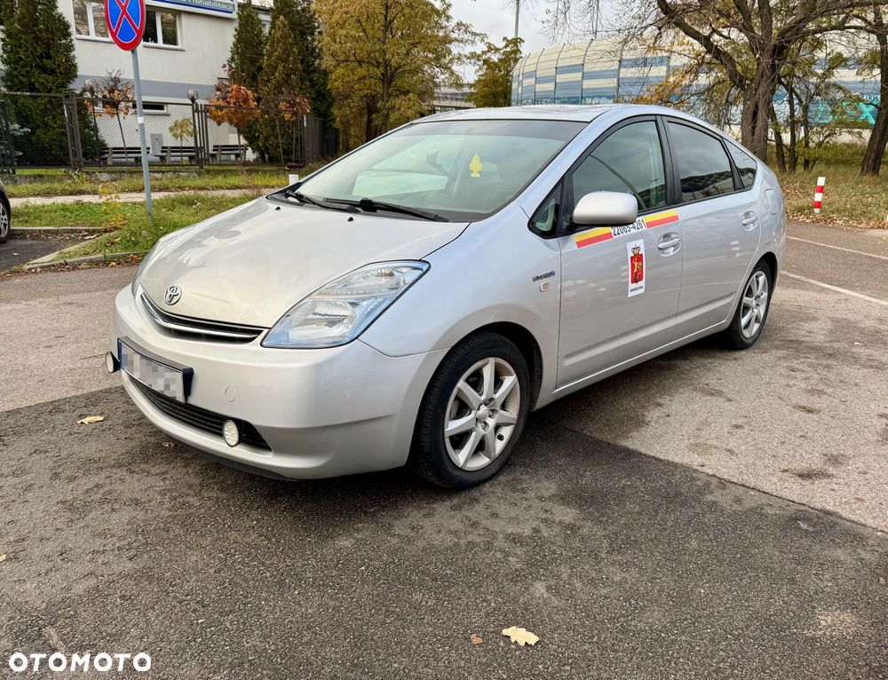 Toyota Prius 1.5 VVT-i Sol - 2
