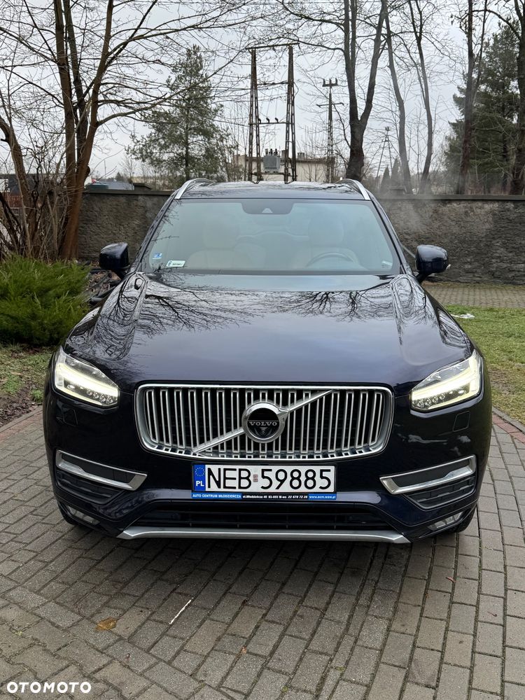 Volvo XC 90 - 1