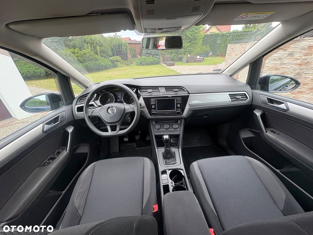 Volkswagen Touran 1.5 TSI EVO Active - 15
