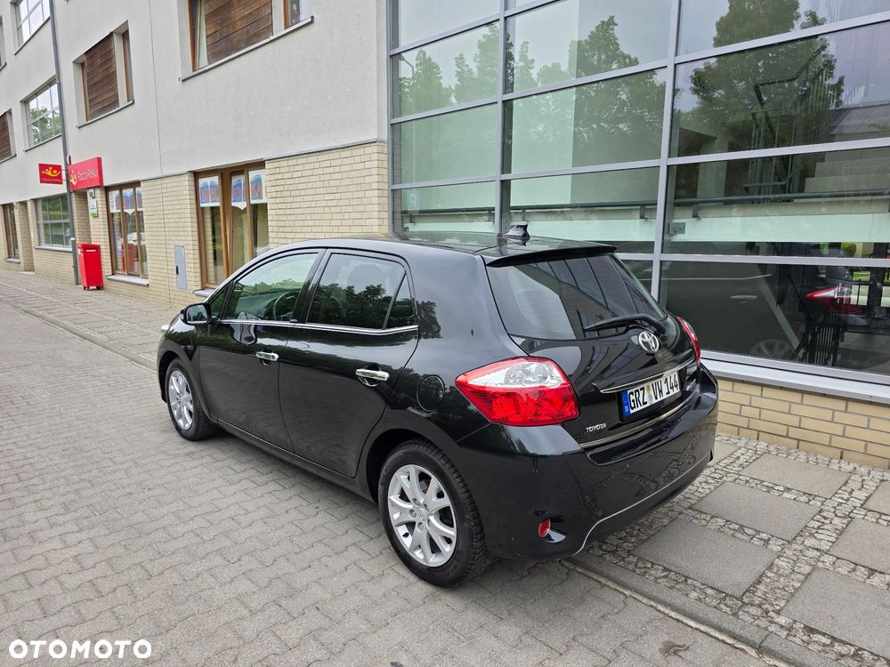 Toyota Auris 1.33 Dual-VVT-i Design Edition - 5