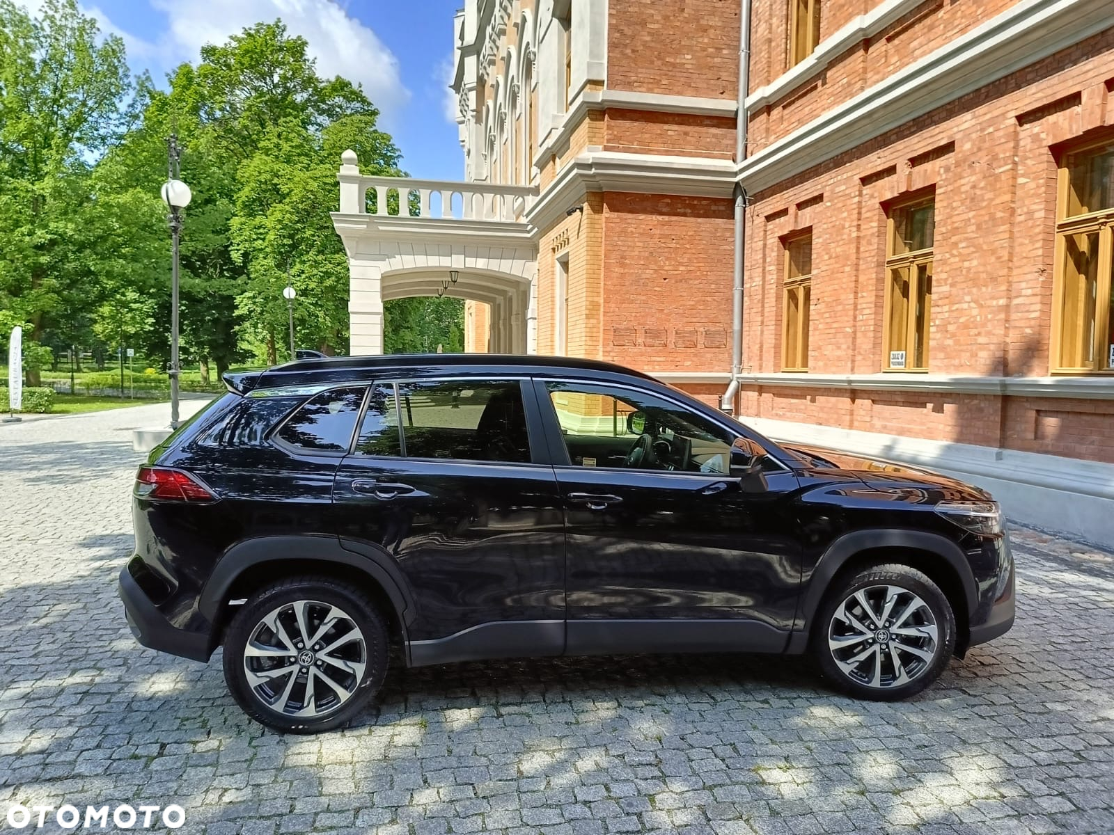 Toyota Corolla Cross - 2
